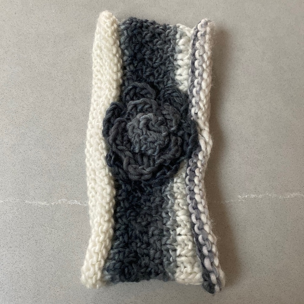 Gray and white knit headband